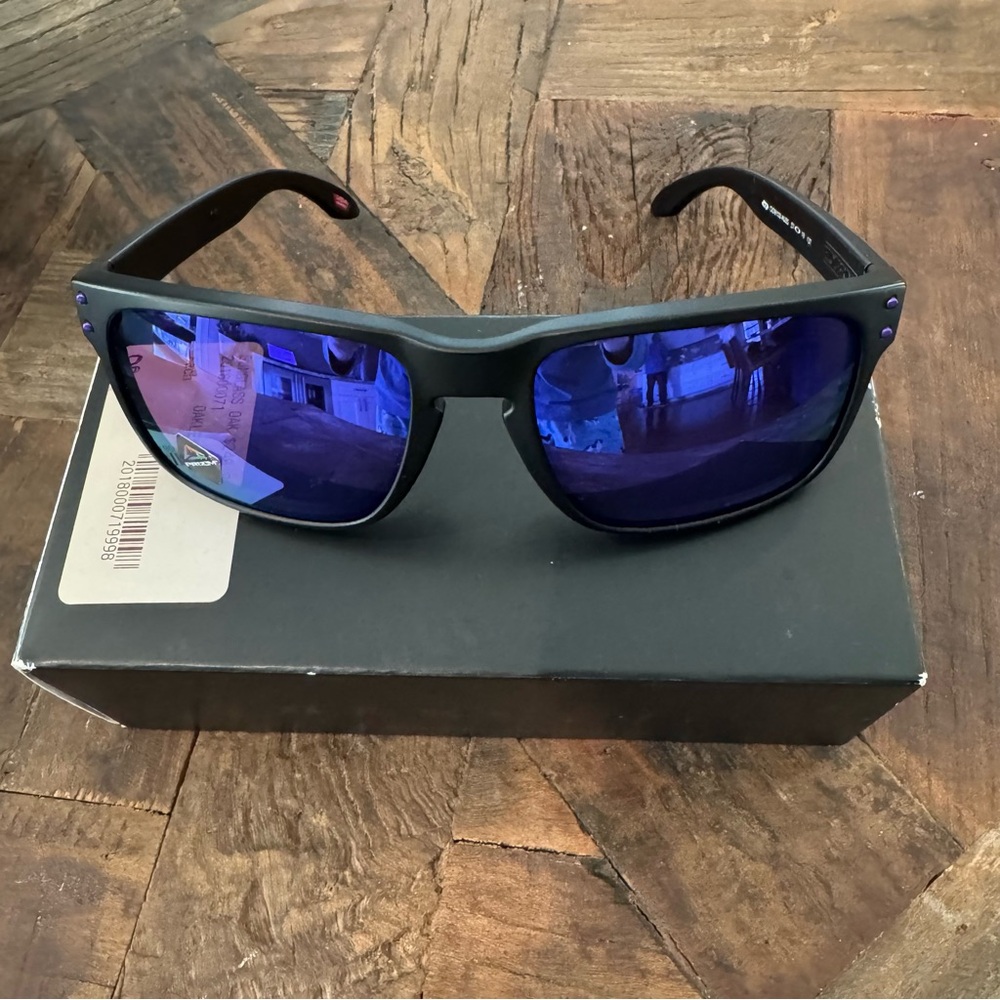 Oakley Holbrook Sunglasses